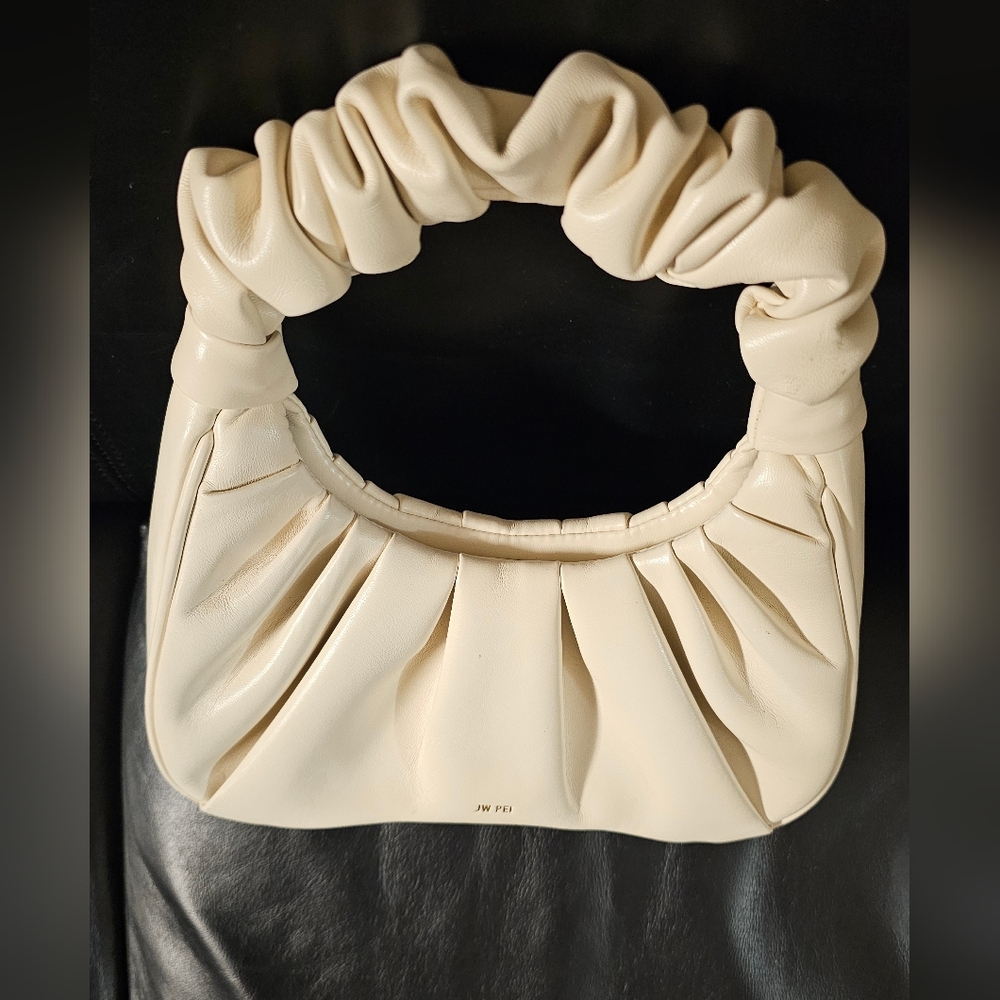 JW PEI White Gabbi Ruched Hobo Hangbag Bag NWOT - Picture 9 of 16